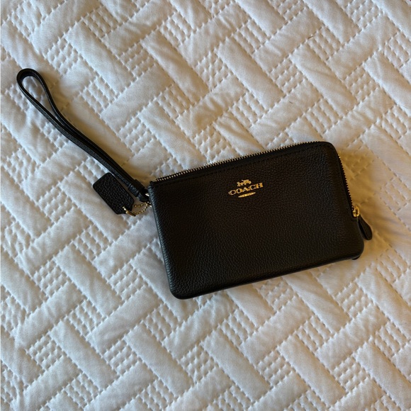 Coach Handbags - LIKE NEW! Coach Black Leather Wristlet with Gold Hardware